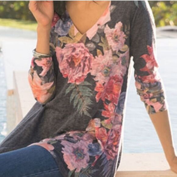 Soft Surroundings Floral Top - Picture 1 of 12
